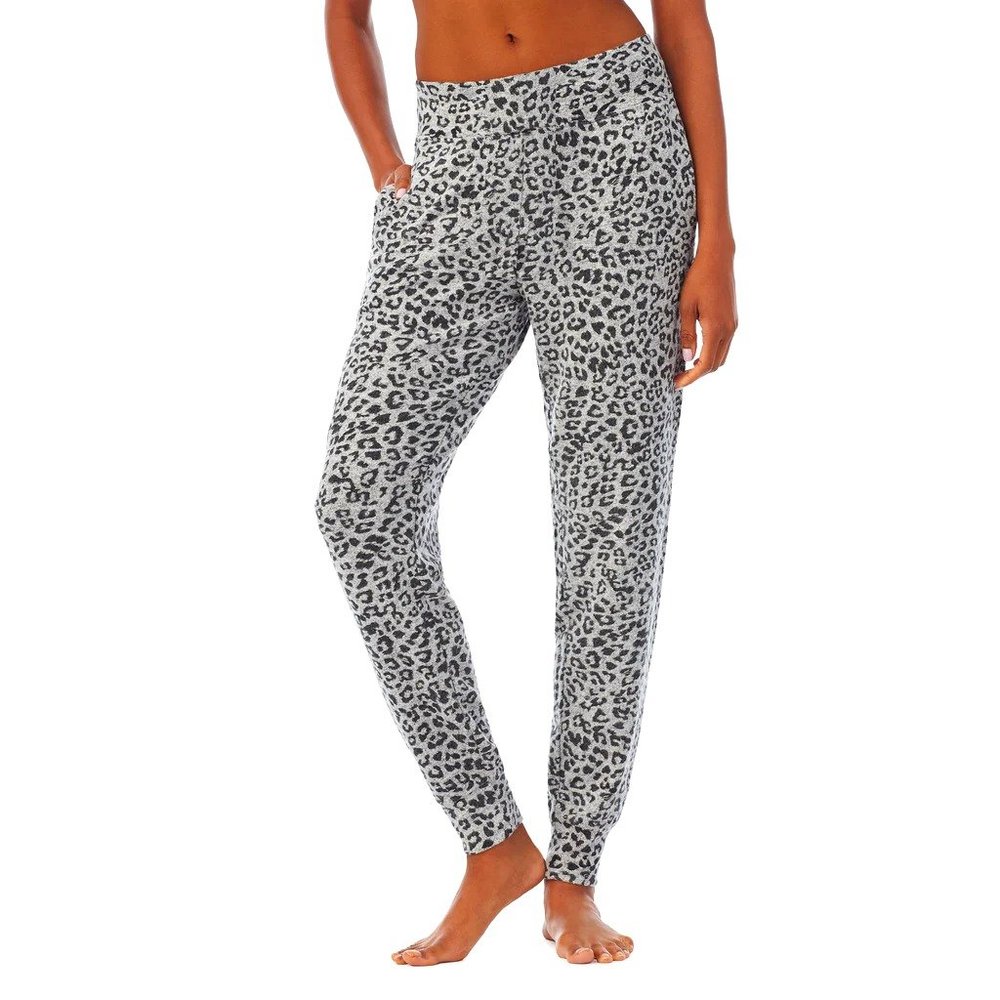 Cuddl Duds Softwear With Stretch Jogger Gray Leopard Size Medium EUC
